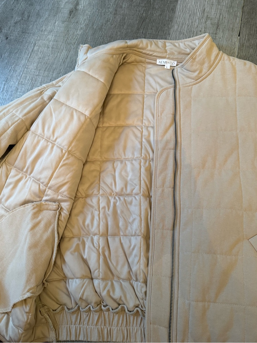 Aemi+Co Beige Quilted Women's Jacket- Never Worn